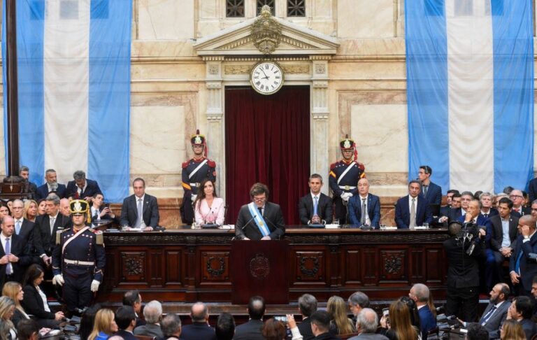 Milei anuncia envio ao Congresso de pacote de leis “anticastas”