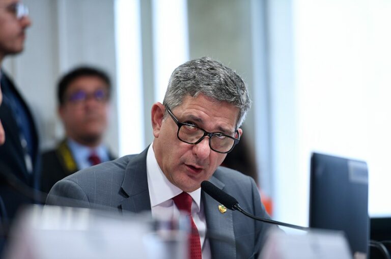 Relator de CPI cogita pedir busca e apreensão no Ministério de Minas e Energia