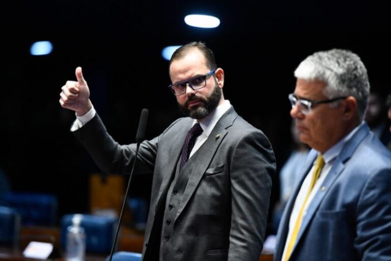 Seif assina ‘CPI de Moraes e Toffoli’ após mudança proposta por Flávio Bolsonaro
