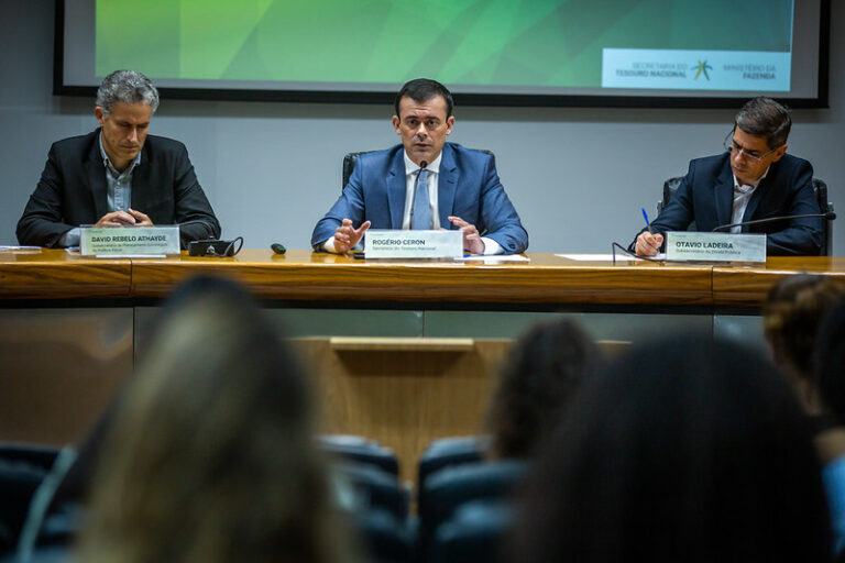 Contas do governo têm rombo de R$ 58,4 bilhões em fevereiro