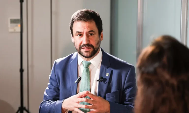 Governo quer órgão que ‘supervisione’ obrigações das redes sociais