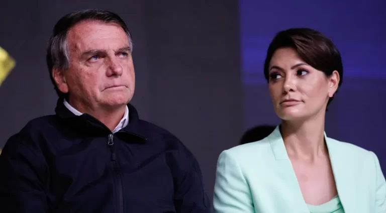 Michelle se manifesta sobre “divórcio” de Bolsonaro