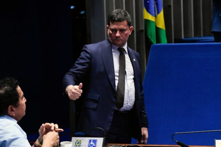 Projeto no Senado obriga preso a trabalhar para progredir de regime