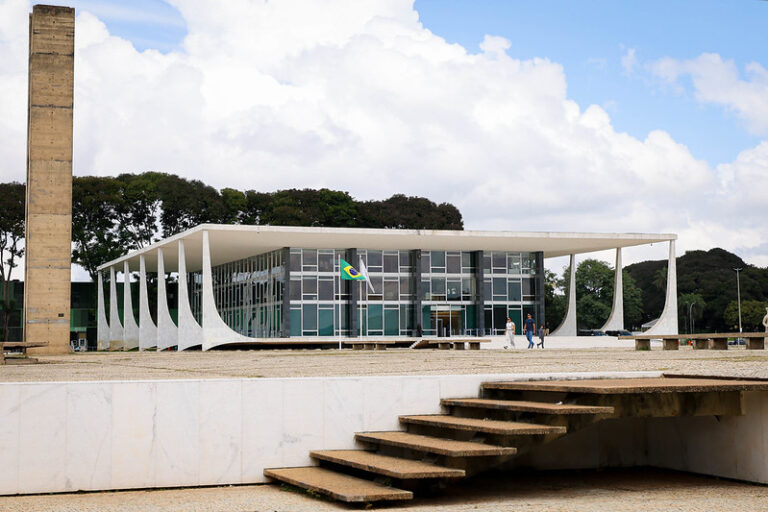 STF manda Congresso regulamentar participação de trabalhadores na gestão de empresas