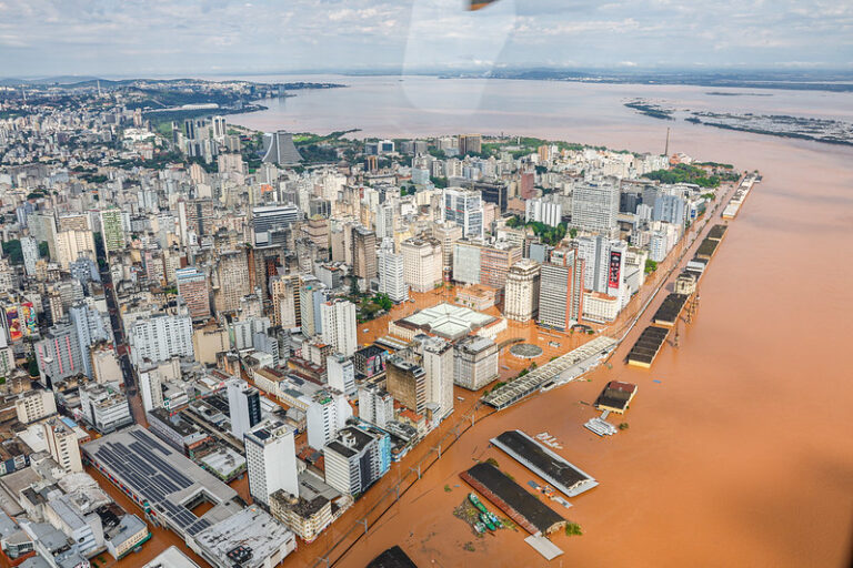 Conselho Tutelar busca 104 crianças ainda não encontradas por suas famílias em Canoas (RS)