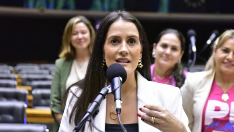 Após cirurgia, deputada Amália Barros (PL-MT) vai para a UTI em estado grave