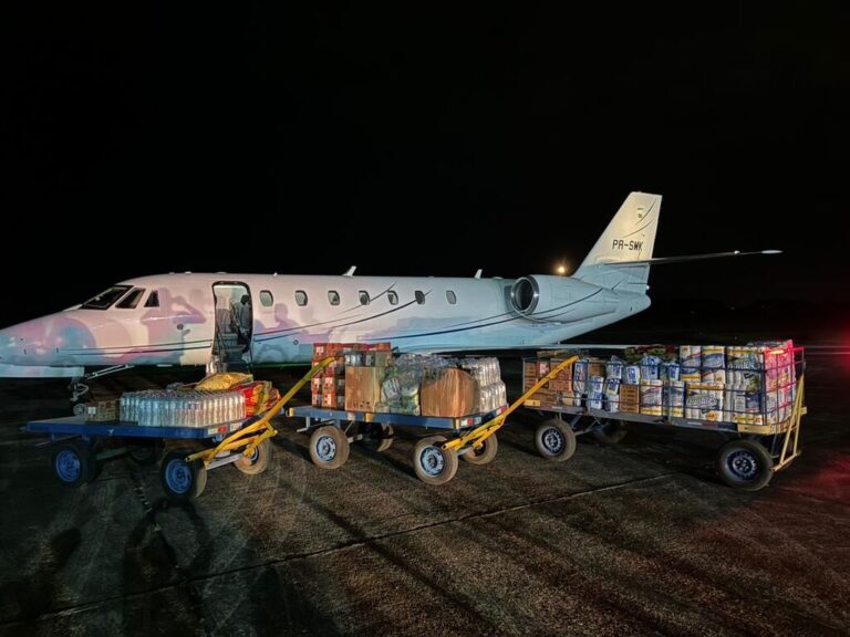 Neymar envia avião com mais de duas toneladas de doações ao RS