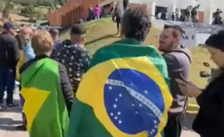Pelo Rio Grande do Sul, Bolsonaro lidera ato de apoio em Jundiaí (SP)