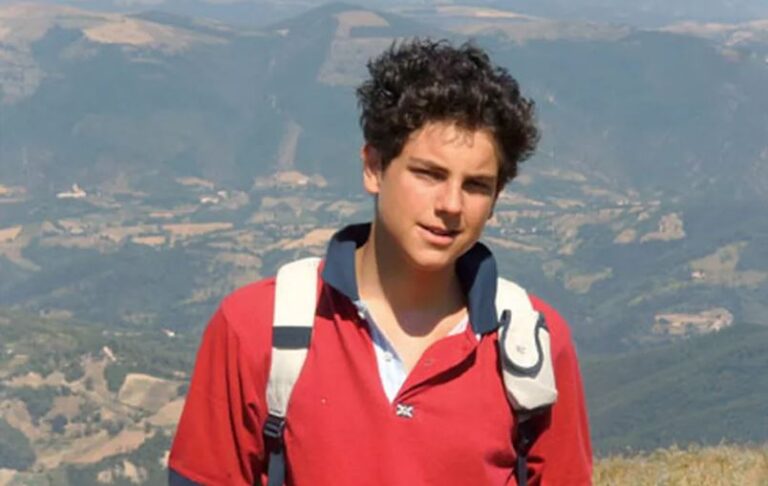 Carlo Acutis: Papa reconhece novo milagre, e ‘padroeiro da internet’ virará Santo
