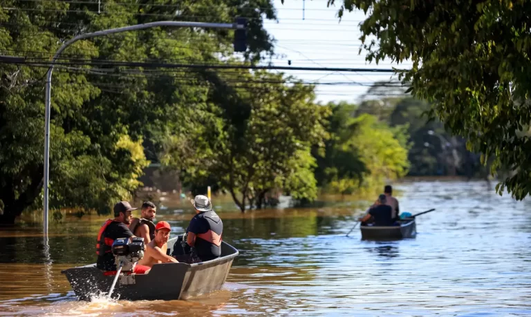 Governo anuncia Pix de R$ 5,1 mil para famílias do Rio Grande do Sul