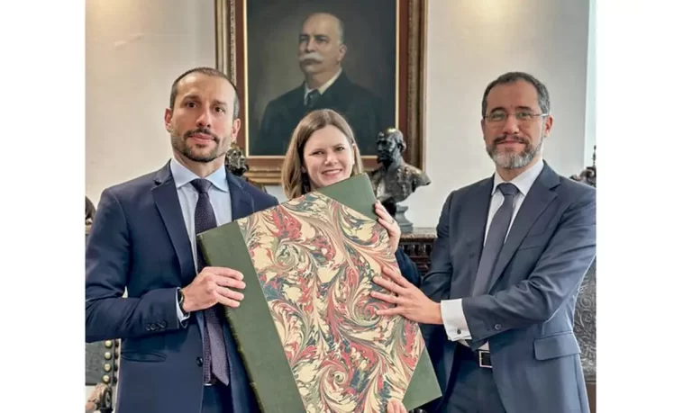 PF resgata, em Londres, livro de 1823 furtado há 16 anos no museu Goeldi, de Belém (PA)