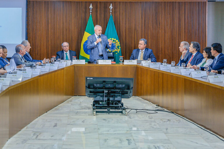 Para Lula, tragédia no Sul não se explica só pela chuva: “pessoas não cuidaram das comportas”