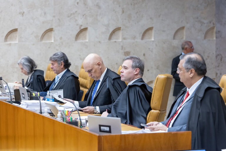 André Mendonça é eleito ministro titular do TSE no lugar de Moraes