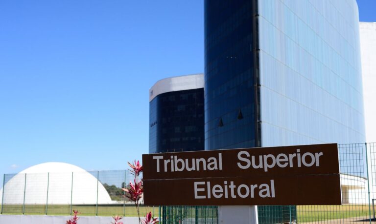 Funcionários do TSE e STF também podem ser alvo de sanções dos EUA