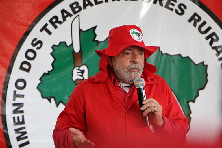 Governo Lula inclui MST em grupo que planejará safra 24/25