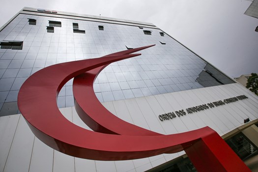 OAB aciona STF contra fim das ‘saidinhas’