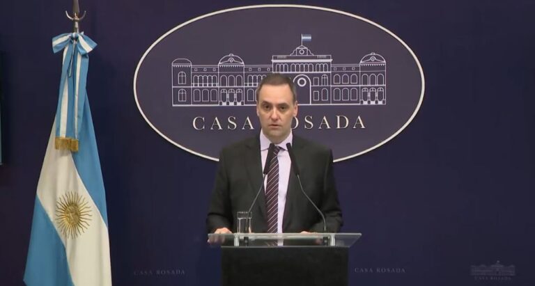 Governo Milei decidirá ‘caso a caso’ sobre refúgio a investigados do ‘8 de Janeiro’