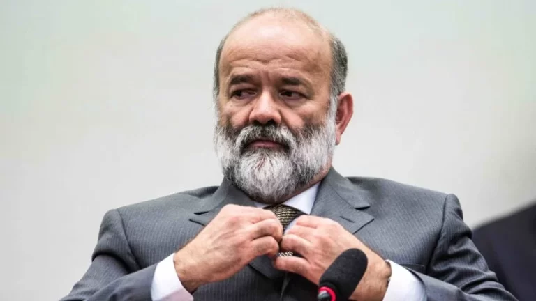Ex-tesoureiro do PT preso na Lava Jato volta a ter influência na Petrobras