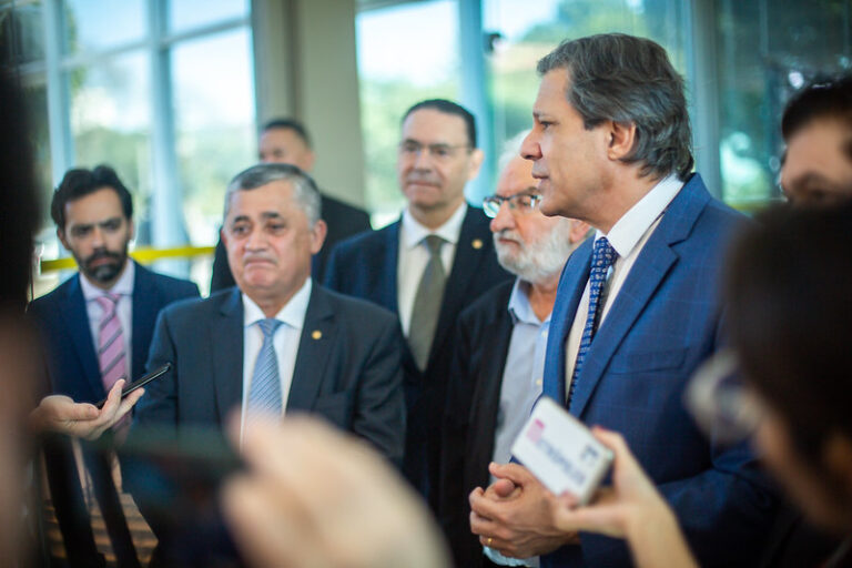 Haddad acredita em cashback para compensar imposto da carne