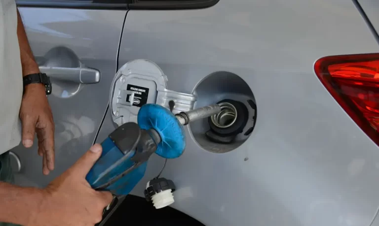 Petrobras aumenta preços da gasolina e do gás de cozinha