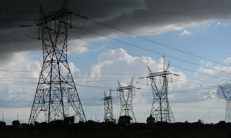 Interrupção de energia elétrica afeta Acre e Rondônia, confirma ONS