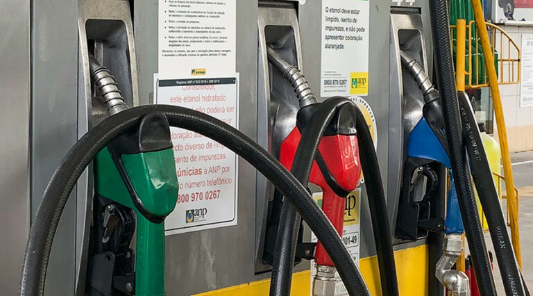 Governo aumenta percentual de etanol na gasolina: de 27% para 30%
