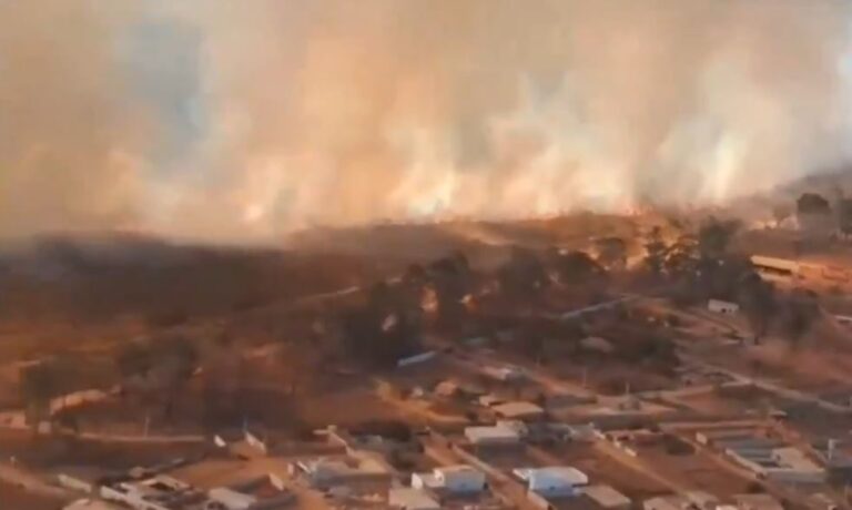 Incêndio atinge Parque Nacional de Brasília