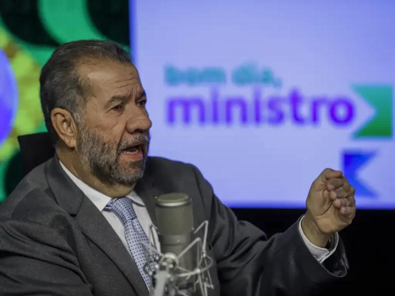 Governo Lula suspende pagamento de auxílio-doença para 125 mil pessoas