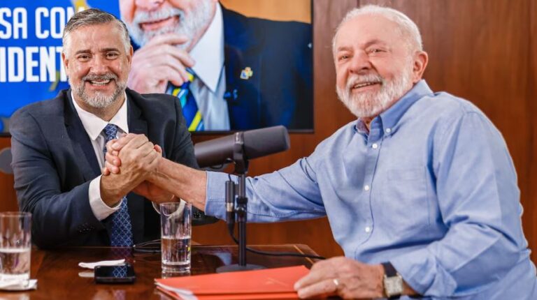 Secom revoga licitação de R$ 197 milhões para comunicação do governo Lula