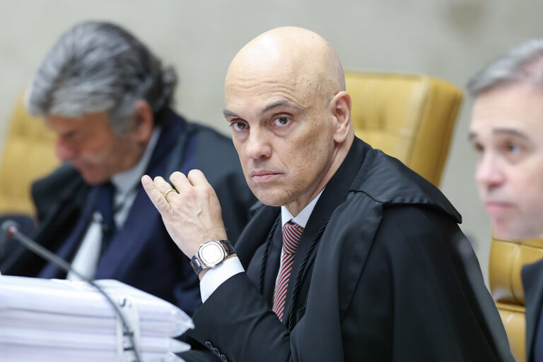 Moraes autoriza acareações entre réus em caso de suposto ‘golpe’