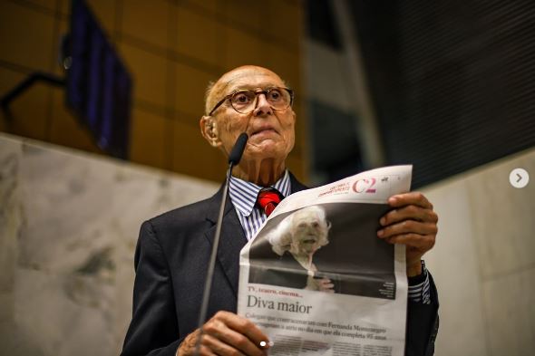 Eduardo Suplicy (PT) é internado às pressas no Rio