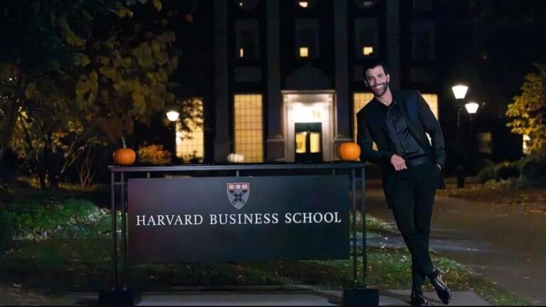 Gusttavo Lima emociona estudantes ao compartilhar trajetória em palestra na Universidade Harvard