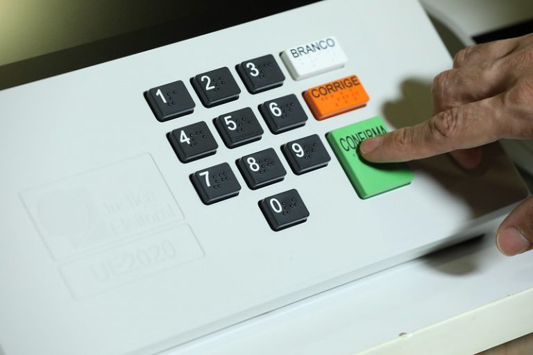 Senado derruba veto ao voto de presos provisórios; Saiba mais