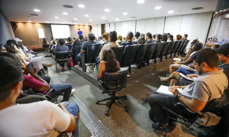 Governo adia resultado do ‘Enem dos Concursos’ para fevereiro