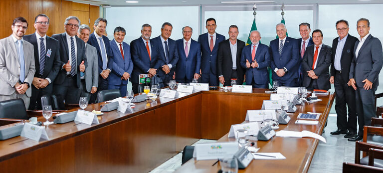 Lula se reúne com varejistas para conter inflação dos alimentos