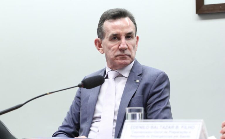 Deputado relata que morto em explosão apresentava distúrbios após divórcio