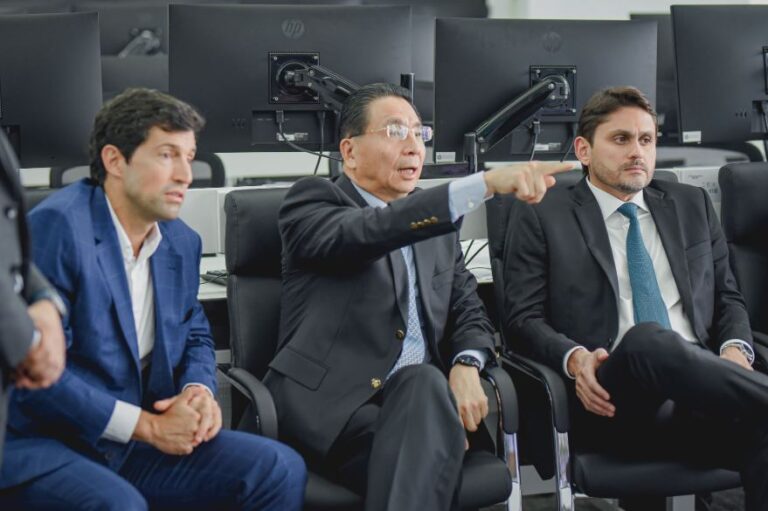 Governo Lula fecha acordo com concorrente chinesa da Starlink