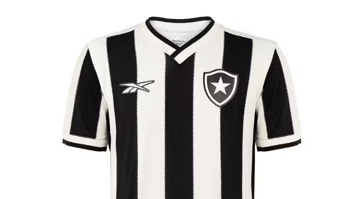 Caminhão com produtos oficiais do Botafogo é roubado no Rio