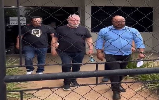 Ex-governador do Tocantins é preso suspeito de planejar fuga para o exterior
