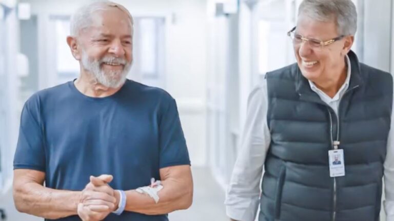 Lula publica vídeo caminhando em hospital após cirurgia