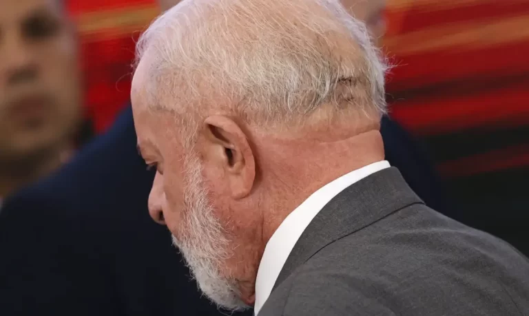 Lula fará novo procedimento para bloquear sangramento no cérebro