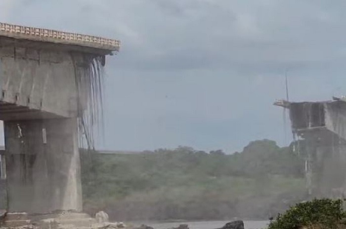 Ponte entre Maranhão e Tocantins desaba
