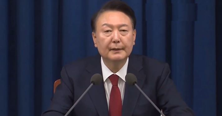 Presidente sul-coreano acata decisão parlamentar e suspende Lei Marcial após protestos