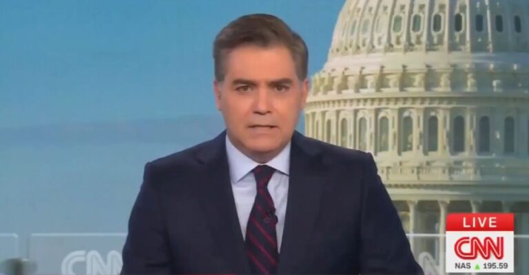 Apresentador da CNN crítico de Trump anuncia demissão ao vivo