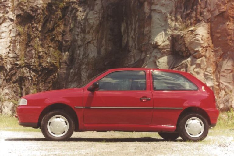 Vendas de carros usados batem recorde em 2024
