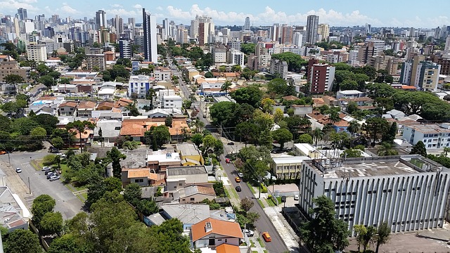 Levantamento aponta cidades e bairros com as maiores altas de preços em 2024