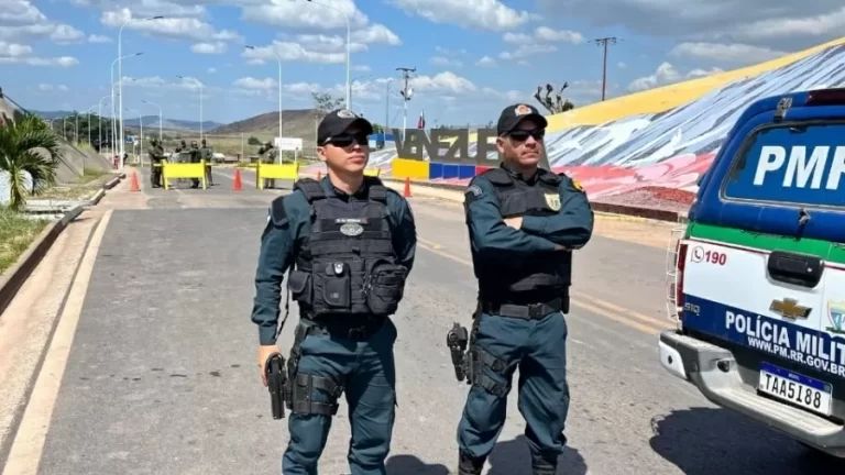 Venezuela fecha fronteira com Brasil