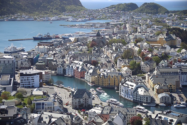Noruega procura trabalhadores que falam espanhol com salário de R$ 34 mil