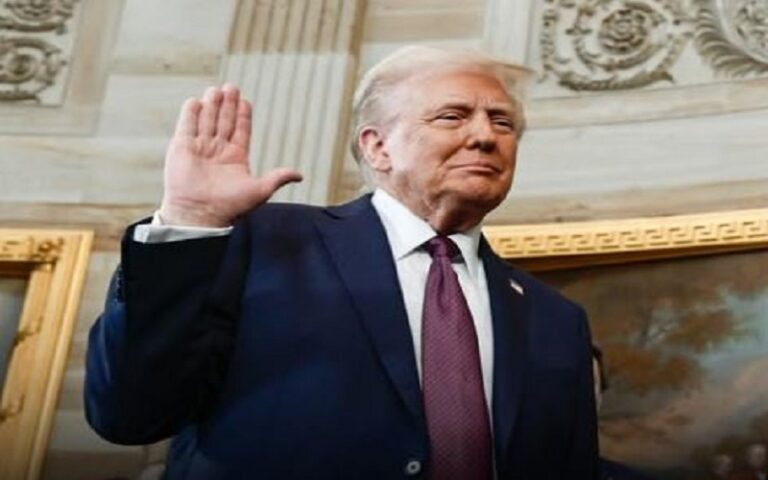 Trump muda regras que racionam água e ironiza: “Gosto de lavar meu lindo cabelo”