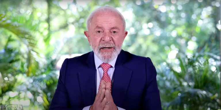 Lula presta solidariedade a Cristina Kirchner, condenada na Argentina